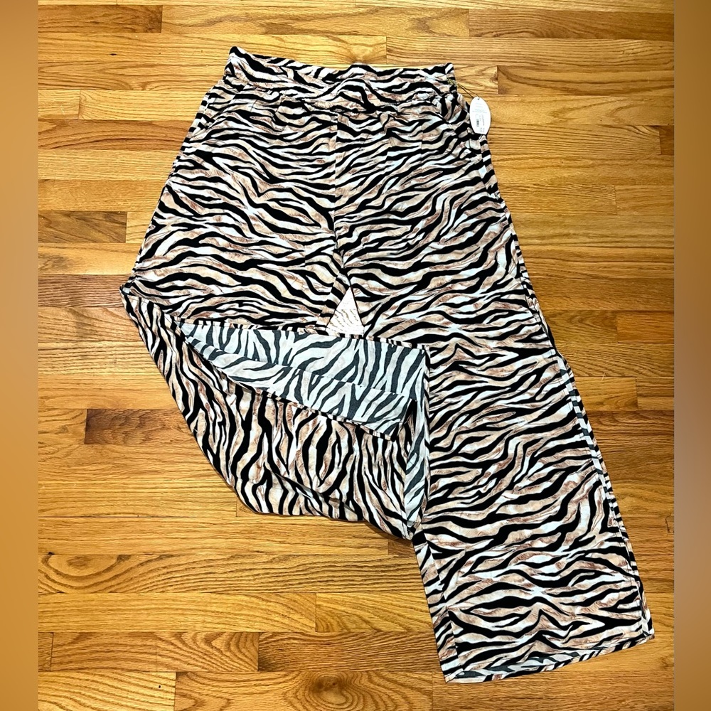 Women's Zebra Print Swim Coverup Sarong - Black & Cream